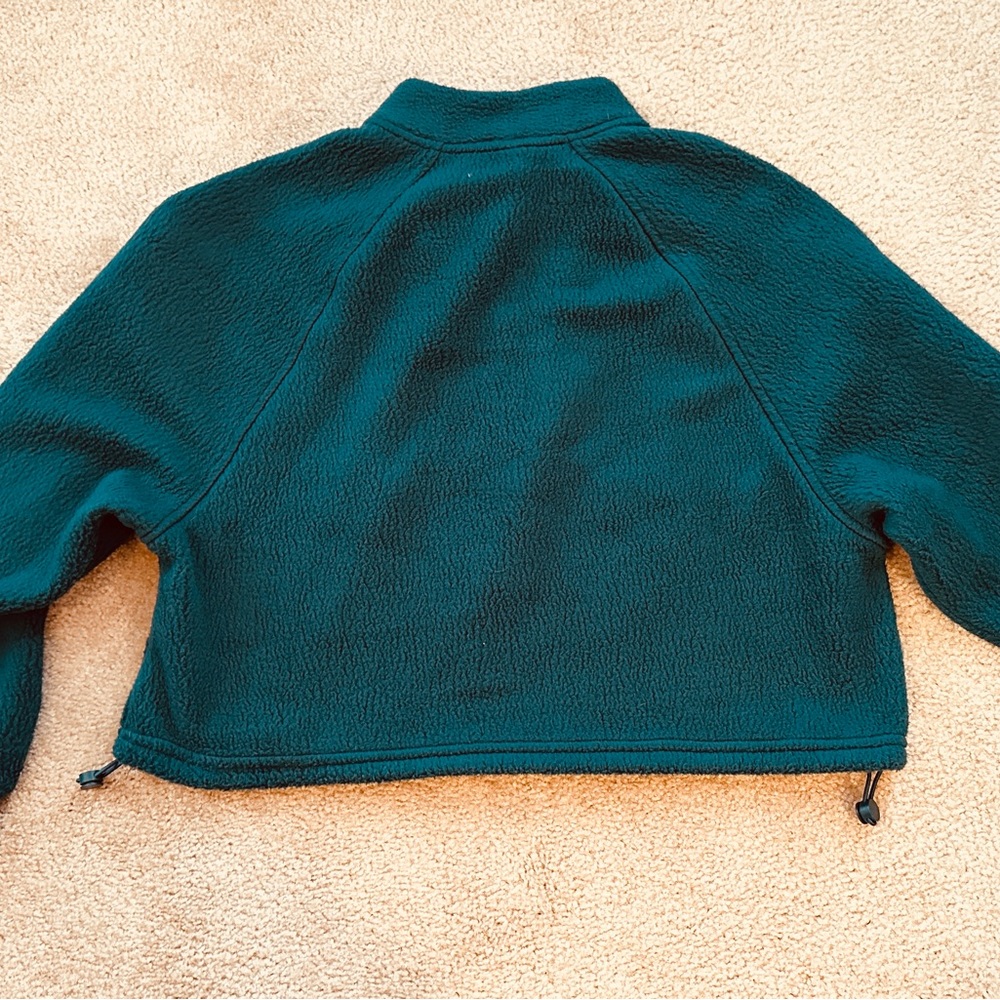 SALE $15 Cropped Green Sherpa Top - Picture 5 of 5